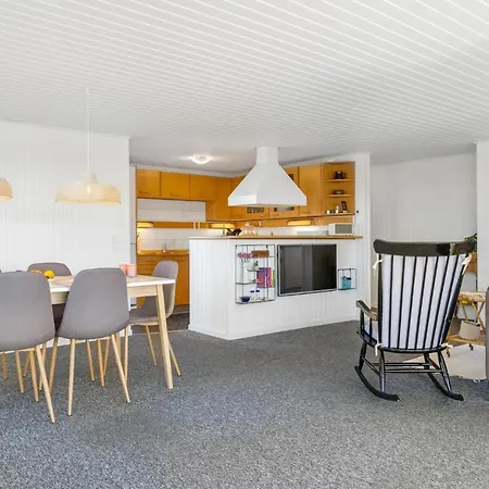 3 Bedroom Cozy In Casa de Férias *