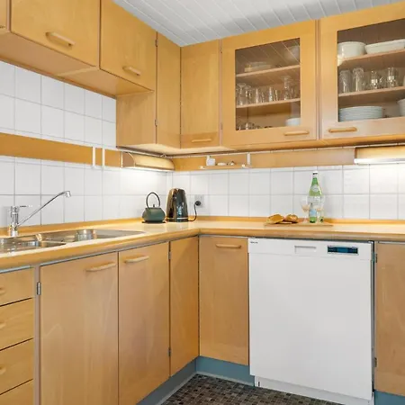 3 Bedroom Cozy In *