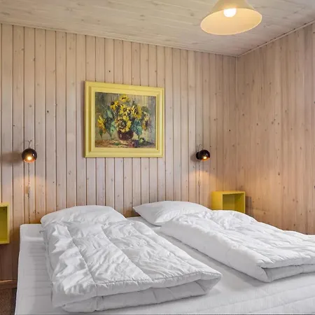 3 Bedroom Cozy In Casa de Férias *